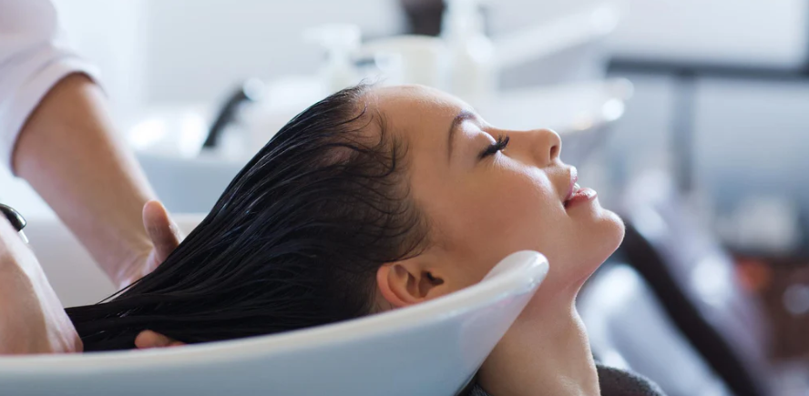 Mist vs. Steam: Why Mist Treatments Are Better for Hair and Scalp Health