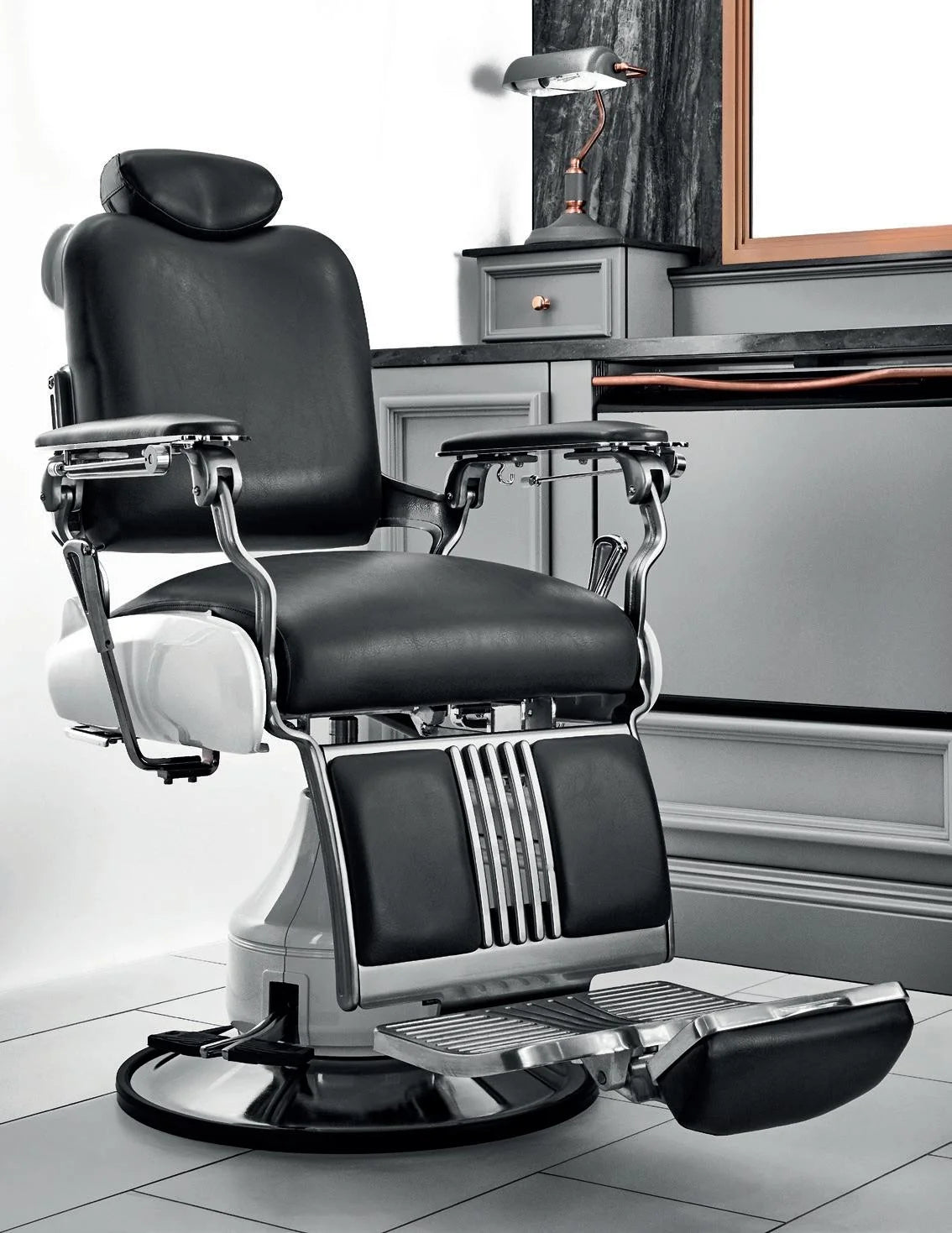 Takara Belmont Legacy Barber Chair Black