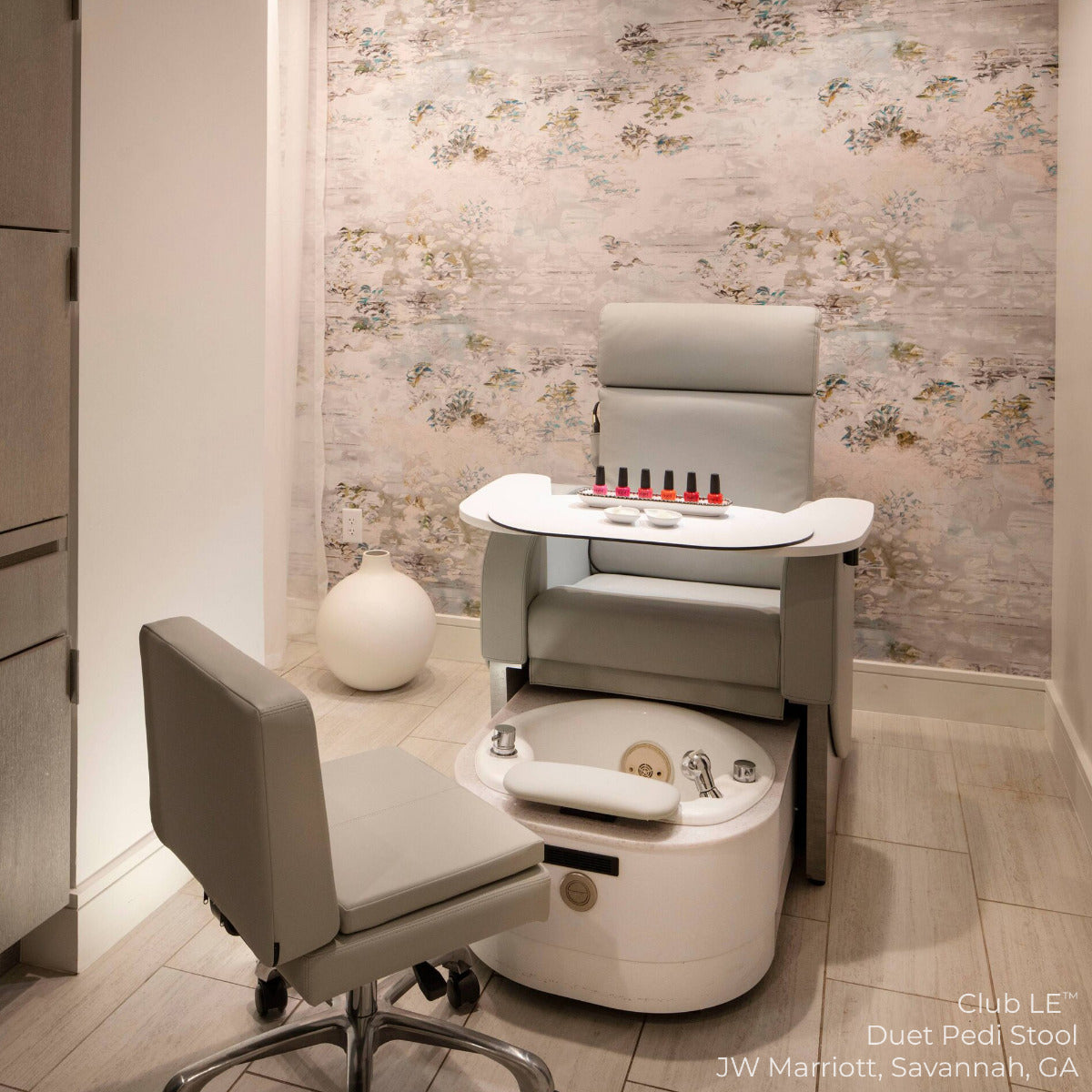 Living Earth Crafts Club LE™ Pedicure Chair